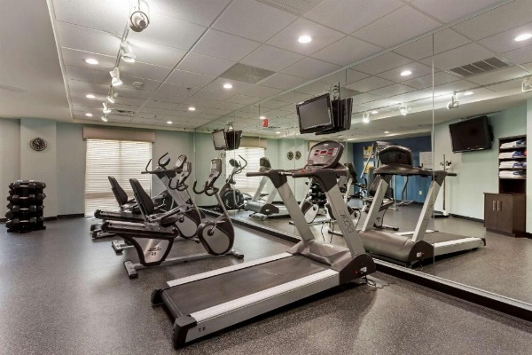 Comfort Suites Little Rock image 22