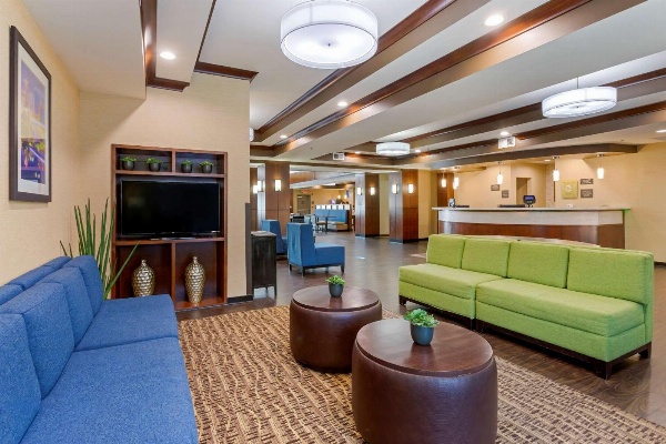 Comfort Suites Little Rock image 6